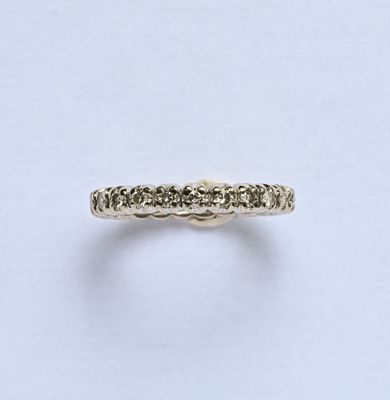 Alliance américaine en or gris 18K (750/oo) et platine (850/…