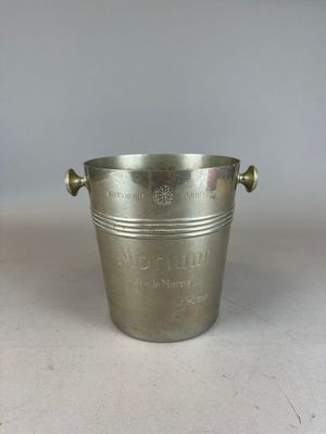 CHRISTOFLE Seau à champagne sur fond plat En métal argenté À…