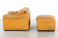 Vico Magistretti (1920–2006) « Maralunga », un fauteuil et u… (photo 6)
