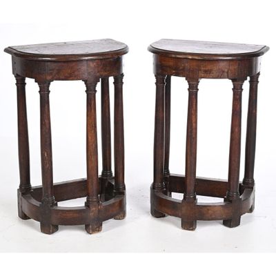 paire de tables d'appoint en chêne anglais du XIXe siècle