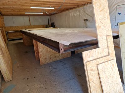 une photo d'une pièce en cours de construction