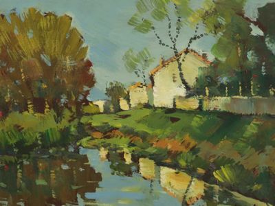 une peinture à l'huile représentant une maison au bord d'une rivière, avec des arbres en arrière-plan