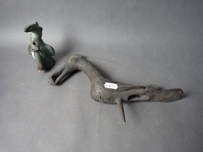 AFRIQUE, 1 fourneau de pipe, on joint 1 oiseau en bronze H :…