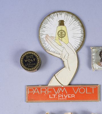 a picture of a collection of pins and magnets on a wall