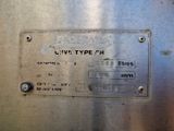 un gros plan d'une plaque métallique portant l'inscription « olive type h »