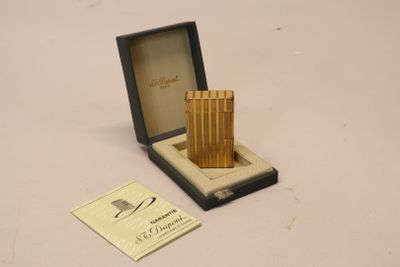 a small wooden block that is in a black box