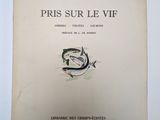 un livre sur lequel figure l'image d'un poisson