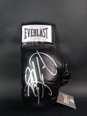 gant de boxe Everlast dédicacé par Coail