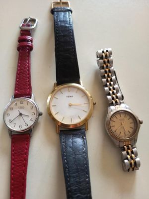 Lot de 3 montres YEMA, la rouge fonctionnelle et les 2 autre…