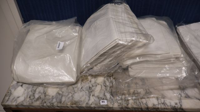Lot de 6 draps et 12 taies ajourés en toile métis Gérardmer