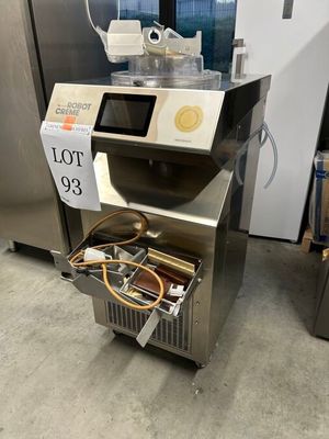 une machine qui contient beaucoup d'objets