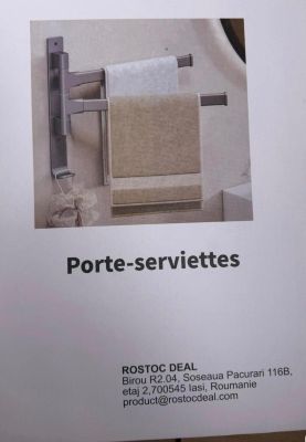 une photo d'une photo d'un porte-serviettes dans une boîte