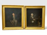 deux tableaux représentant un homme et une femme assis sur une chaise