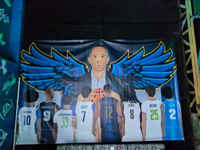 -1 toile cirée Long environ 4m représentant des joueurs de b…