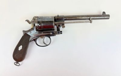 Grand révolver autrichien à cadre ouvert L. Gasser modèle 18…