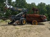 un camion immobilisé dans la poussière