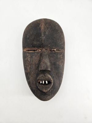 GUINEE FORESTIERE Masque TOMA - Rituel avec dents