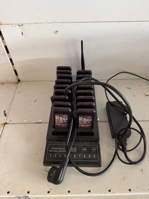 Bips de services avec support chargeur, manque deux bips.