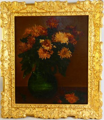 une peinture de fleurs dans un vase vert sur une table