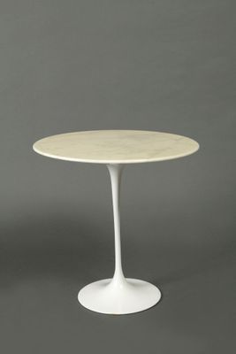 Eero Saarinen (1910-1961) Pedestal Table With Circular T - 76642033 