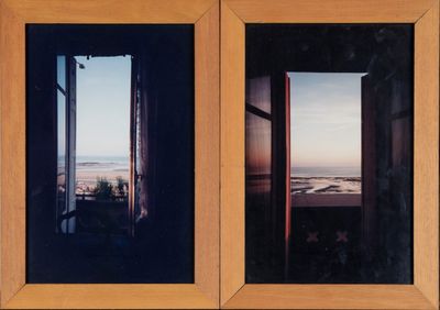 FRANCE "Vue du bord de mer" Paire de photographies encadrées…