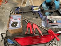 Servante d'atelier et matériel pneumatique comprenant : (photo 3)