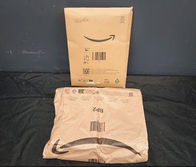 Lot de 2 colis Mystere (Retour Amazon,NPAI, Adresse incomple…
