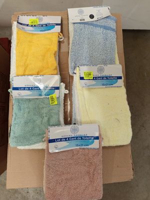 lot de 70 paquets de 4 gants de toilette - 15*21 cm - différ…
