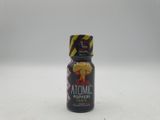 une bouteille de « Atomic Poppers » posée sur une table