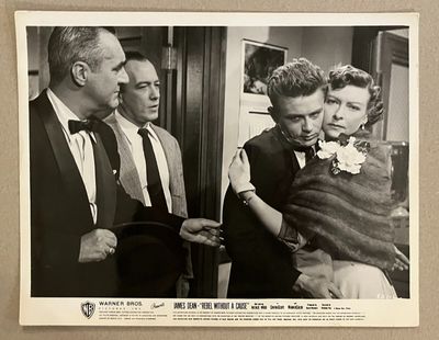 Photographe inconnu. Lot de 5 photographies, James Dean dans…