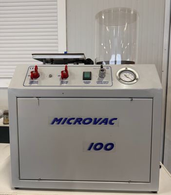 Unité de coulée BAILO ALDO & FRIGLIO MICROVAC 100 F0001.