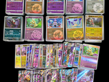 beaucoup de cartes sur la table