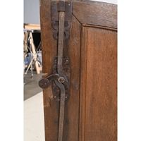 BUFFET DE CHASSE LOUIS XIV en chêne sur plinthe. (photo 5)
