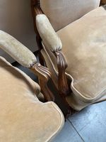 MOBILIER DE SALON comprenant deux fauteuils et trois chaises… (photo 4)
