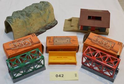 JOUEF ancien HO (2R continu) gare de marchandises montée san…