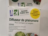 une boîte sur laquelle est représentée une plante