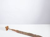 l'image d'une vieille épée sur un fond blanc