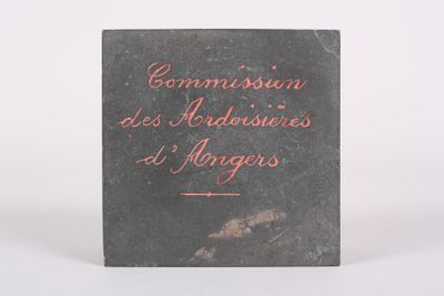 bloc d'ardoise marqué "Commission des ardoisières d'Angers",…