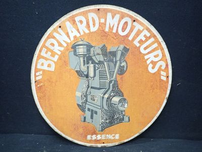 un panneau sur lequel figure l'image d'un moteur de moto