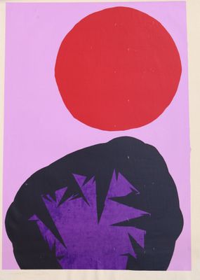 une image représentant un tableau où l'on voit une personne avec un soleil rouge en arrière-plan