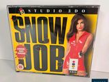 une photo d'une photo représentant une femme en robe rouge sur la pochette d'un CD