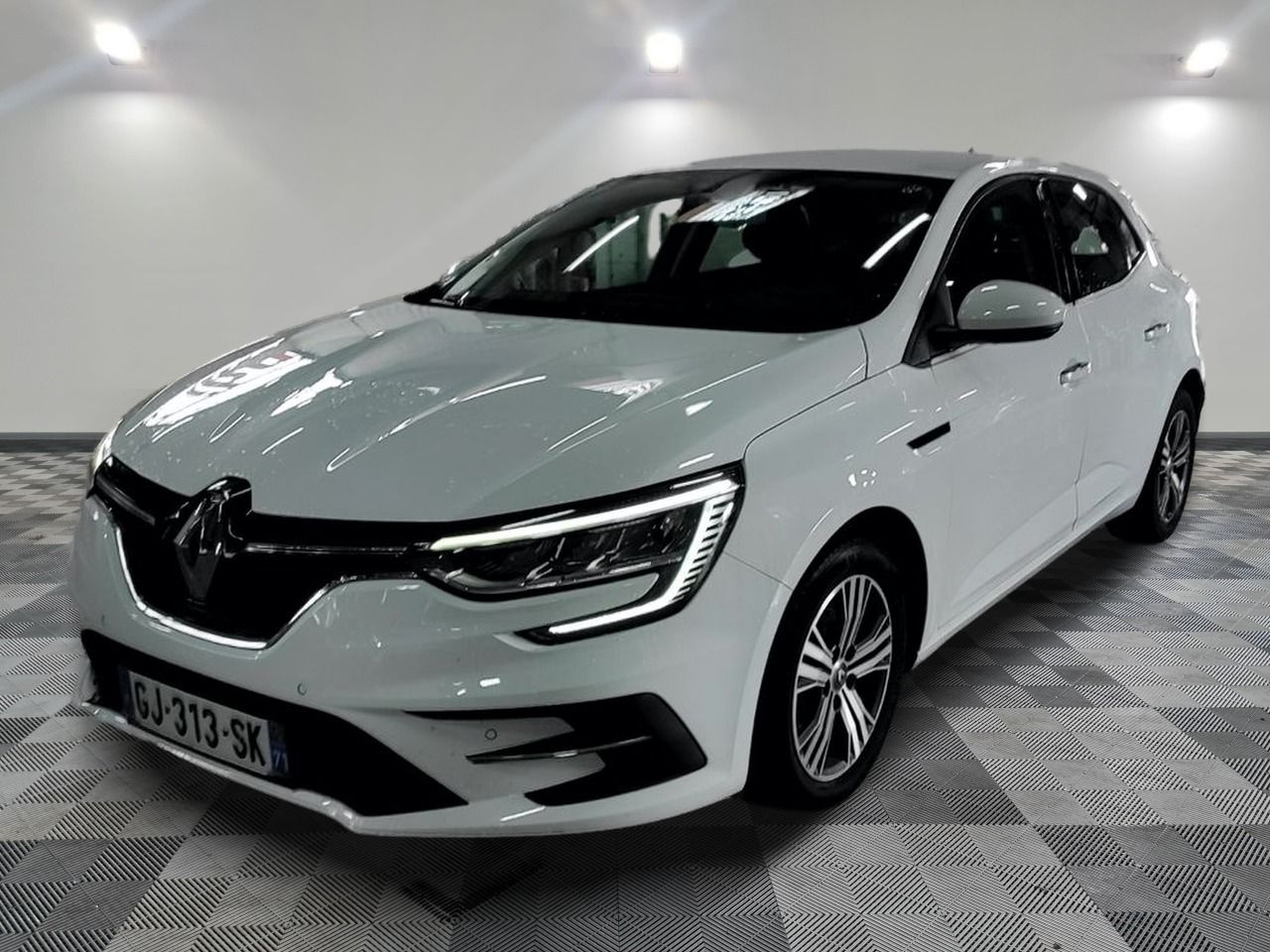 RENAULT - MEGANE IV BERLINE BLUE DCI 115 EVOLUTION - GO - Mi…
