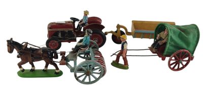figurines représentant une charrette tirée par un cheval avec un homme à bord