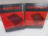 deux boîtes de piles Umbrax Safe posées sur une table