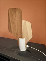Lampe en bois et pied en métal blanc, hauteur 60 cm (photo 2)