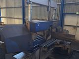 une photo d'une machine dans une usine