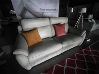 Deux canapés fixes (un avec pieds relevable) CLEVELAND + Tab… (photo 5)