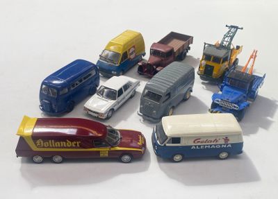 a lot of toy cars that are sitting on a table