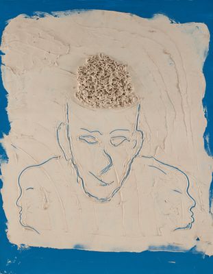 le dessin d'un homme avec un cerveau sur une feuille de papier
