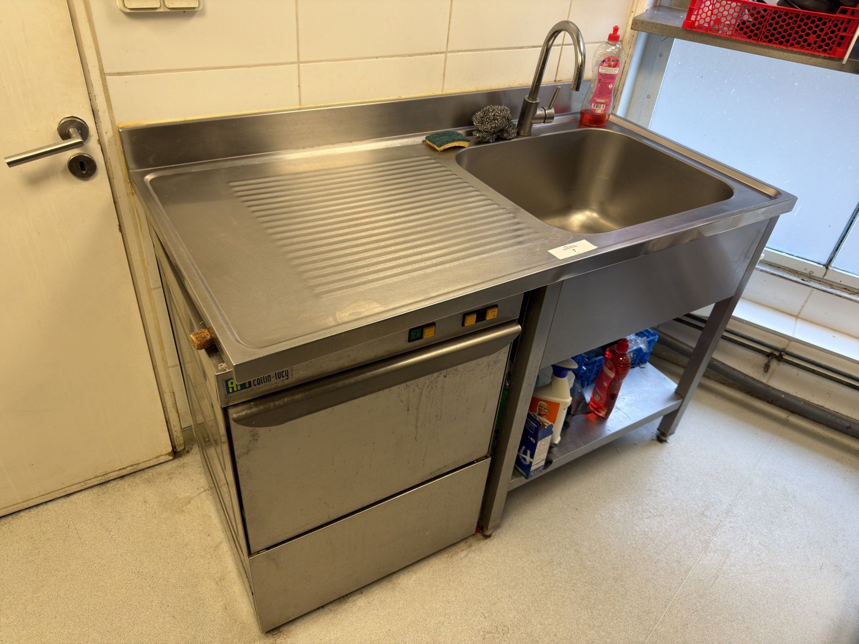 Plonge inox un bac avec égouttoir à gauche, dosseret, mitige…